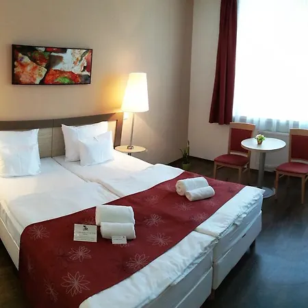 Opal Superior Hotel 3*