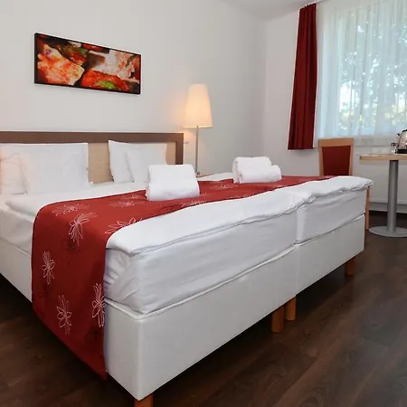 Opal Superior Hotel 3*